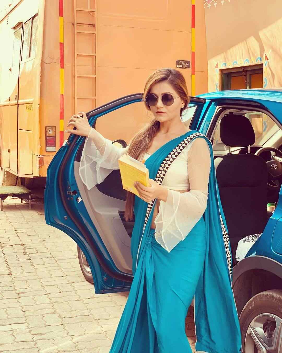 Bell sleeve blouse design