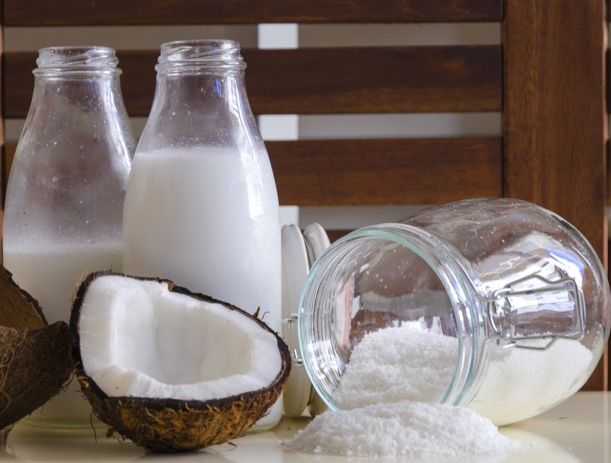 How to Take Coconut Milk - वजन घटाने के लिए नारियल का दूध