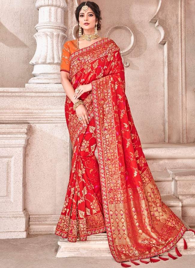 कलर कॉम्प्लेक्शन के अनुसार ड्रेस का चुनाव करें