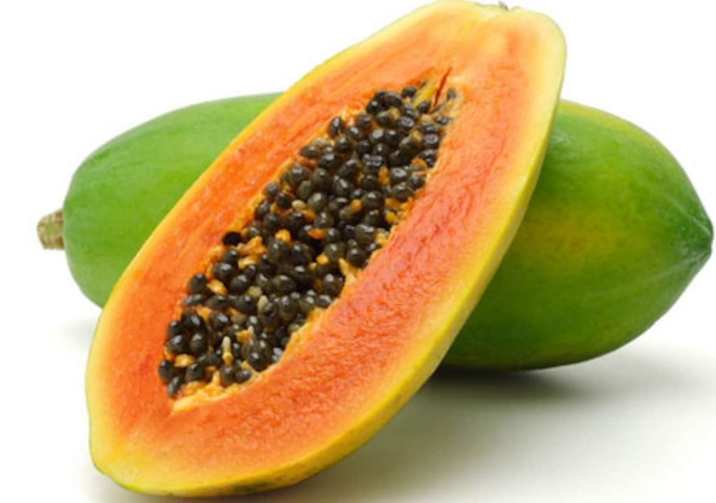 पिरियड में पेट दर्द के उपाय पपीता खाकर भी कर सकते हैं