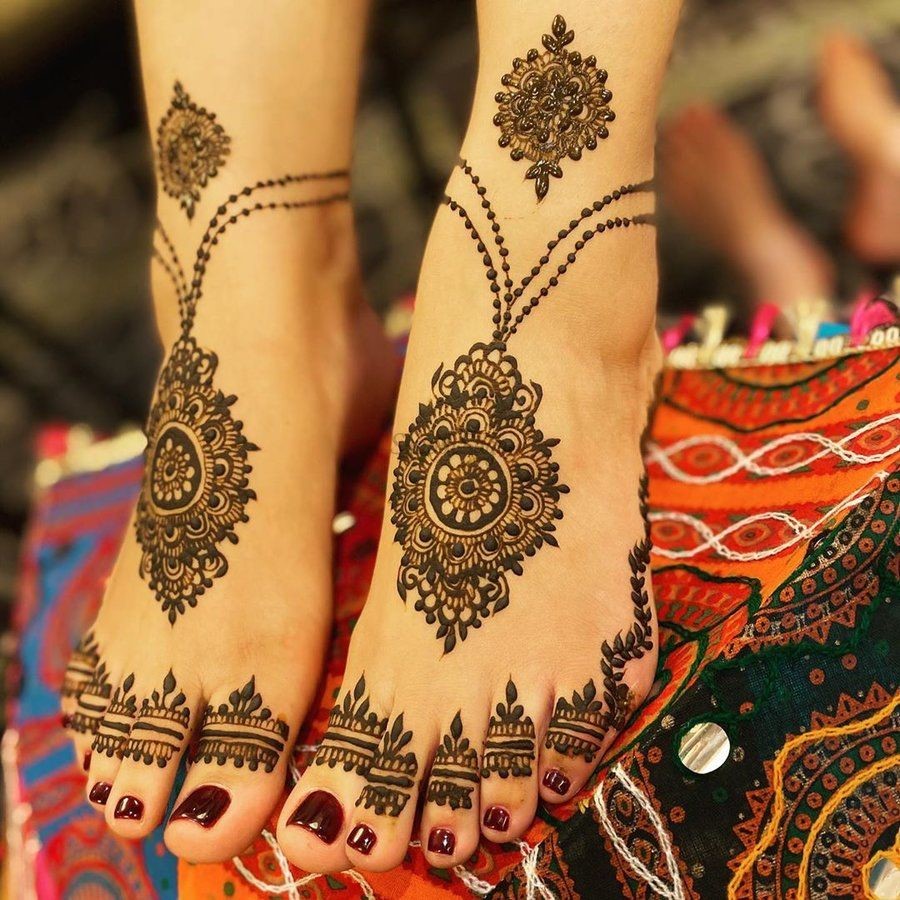 पैरों की ज्वेलरी मेहंदी डिजाईन (Jewellery Mehndi Design for Feet)