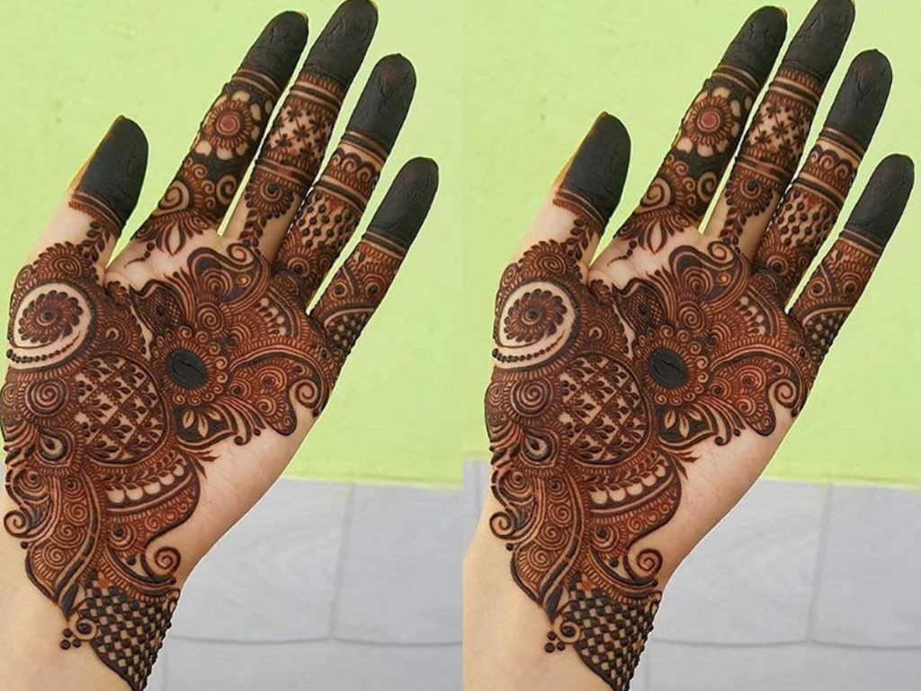 SOSO स्टाइल की आसान मेहंदी डिजाइन