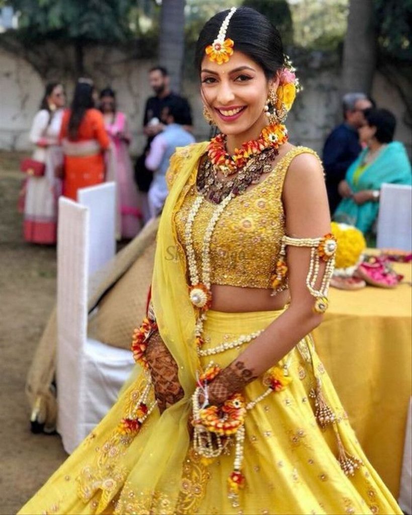 Jewelry Look हो Attractive