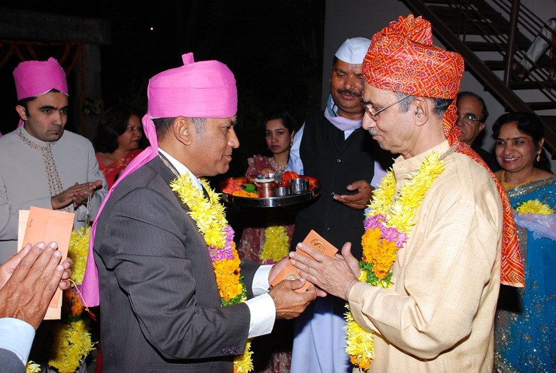 पंजाबी शादी में मिलनी की रस्म