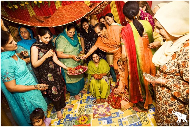 पंजाबी वेडिंग में हल्दी की रस्म