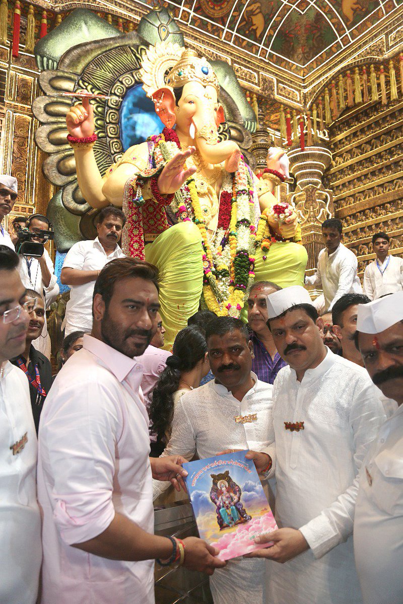 Bollywood Stars Ganesh Chaturthi Celebration 