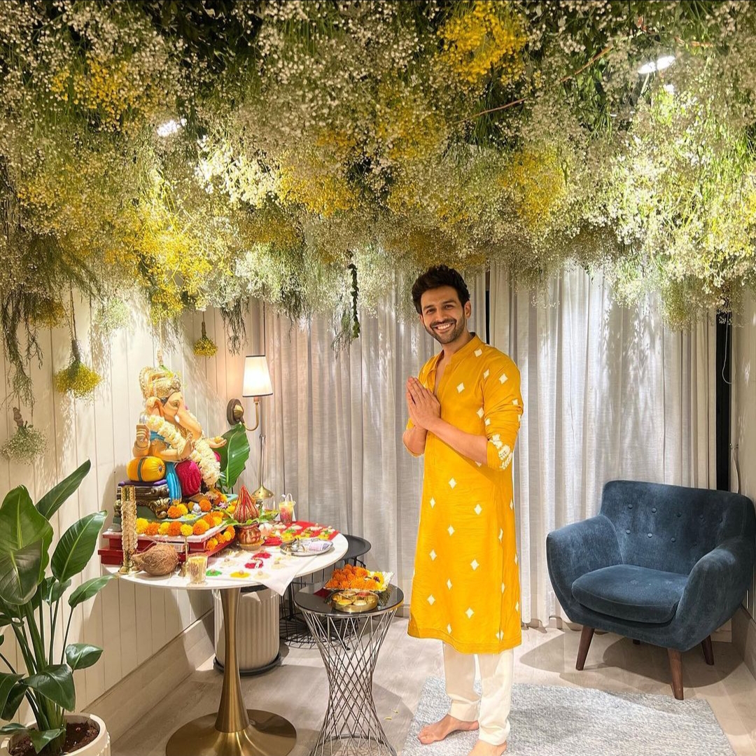 Bollywood Stars Ganesh Chaturthi Celebration