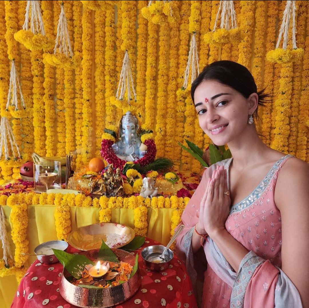 Bollywood Stars Ganesh Chaturthi Celebration