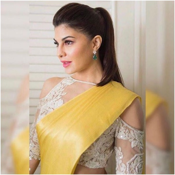 ऑफ शोल्डर ब्लाउज डिजाइन