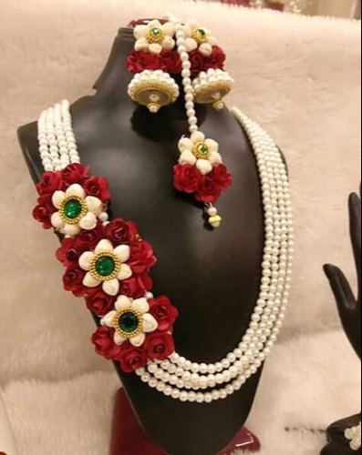 Pearl And Floral Jewellery