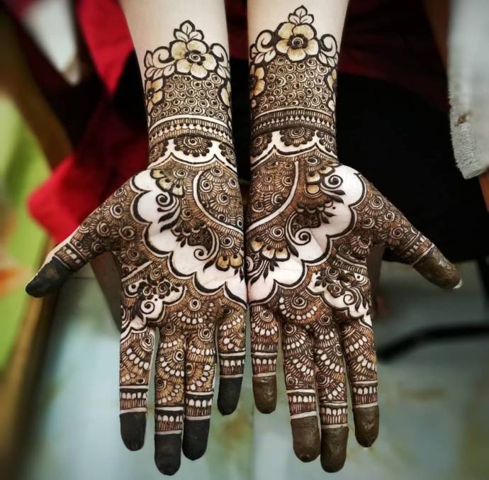 Simple Mehndi Design For Both Hands