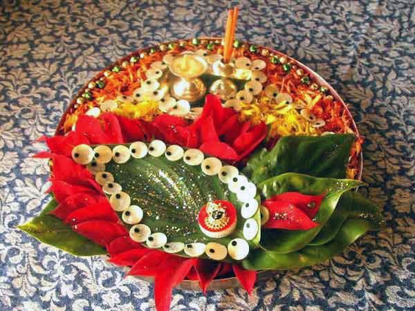 flower decoration at home mandir