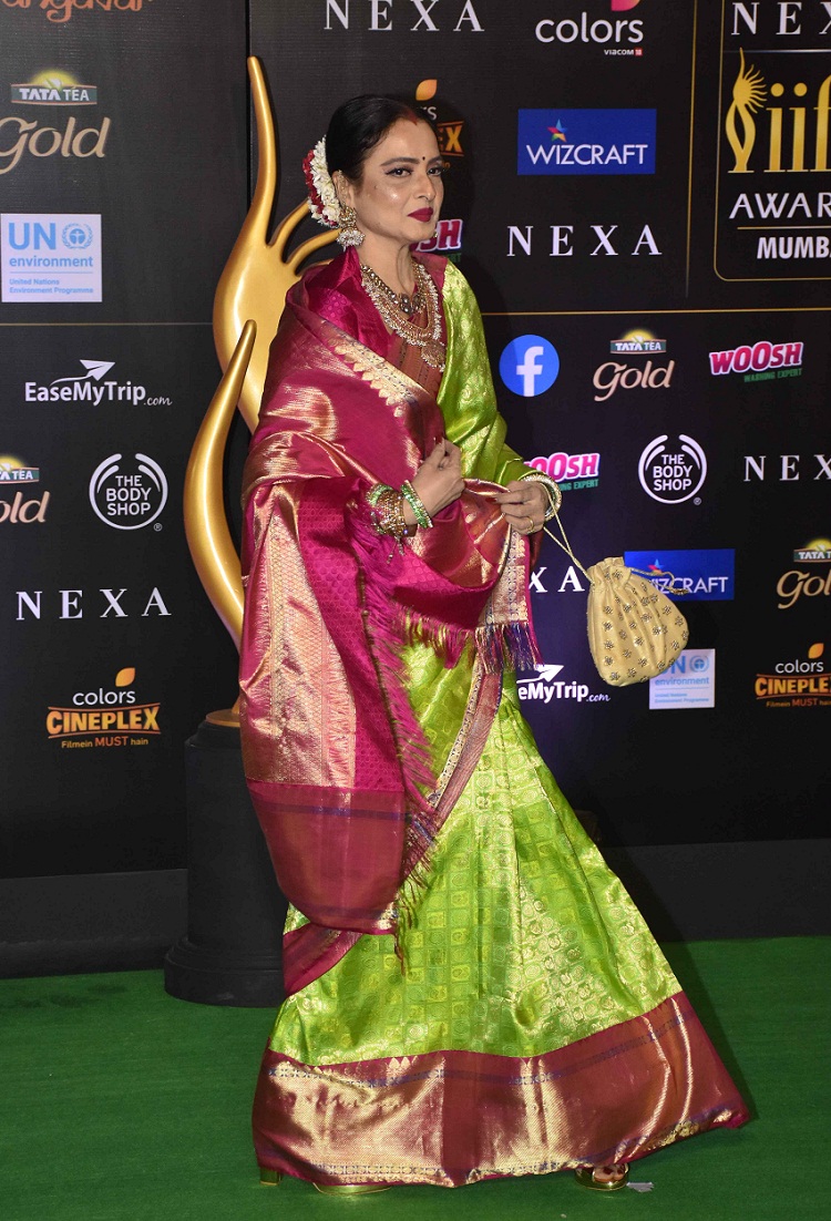 actress rekha beauty