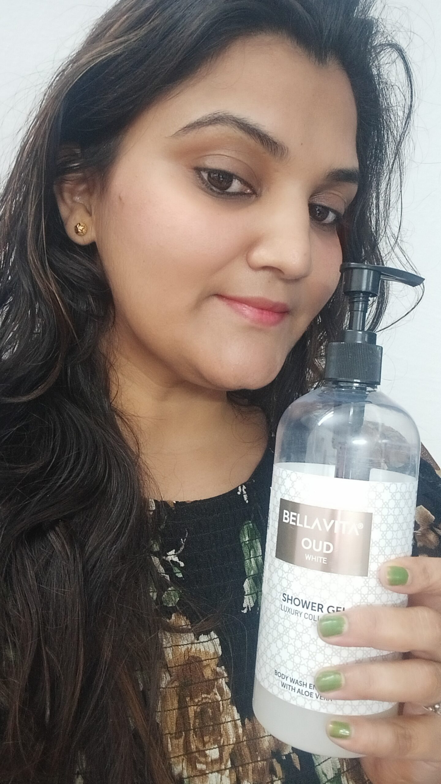 Bella Vita Oud White Shower Gel