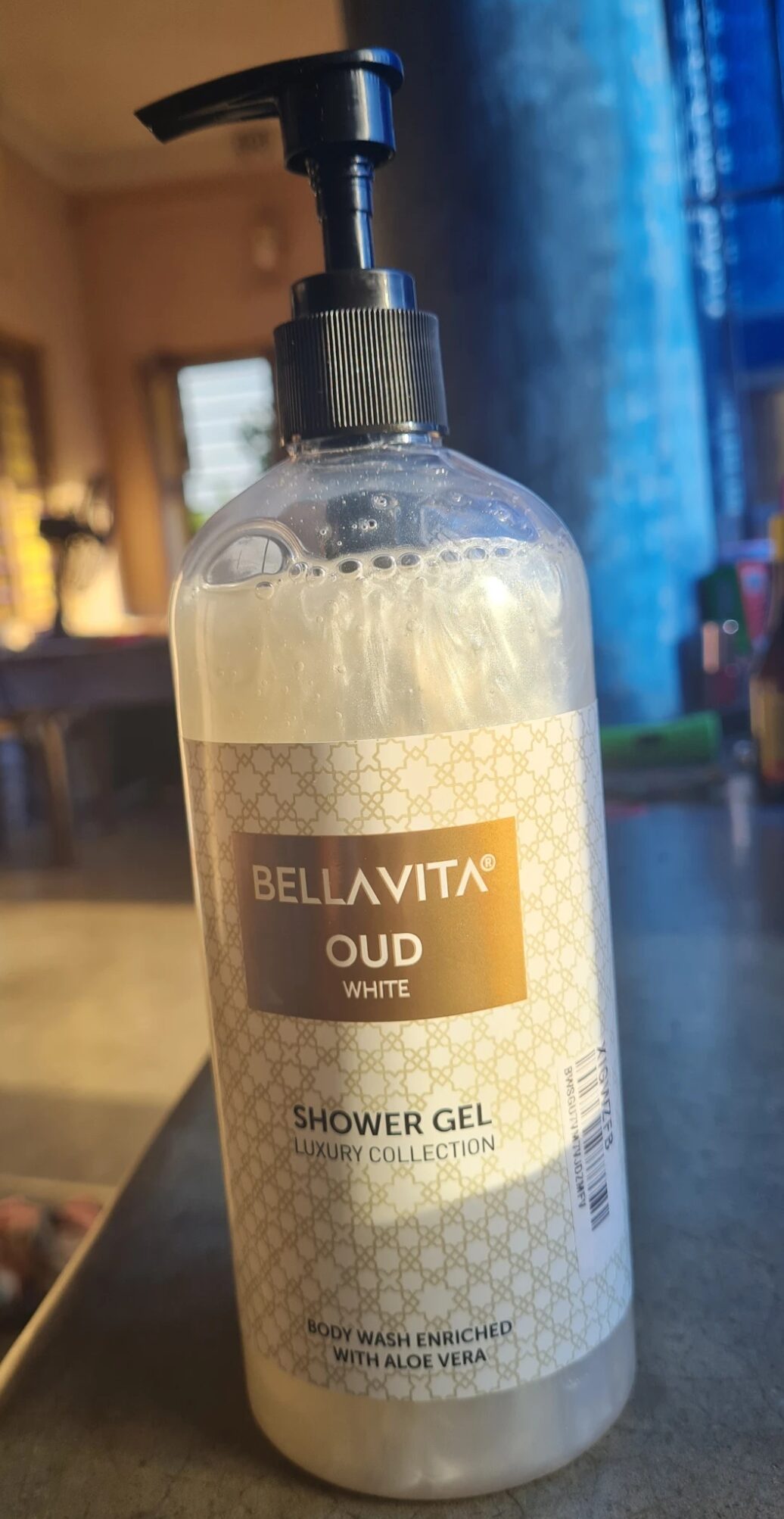 Bella Vita Oud White Shower Gel