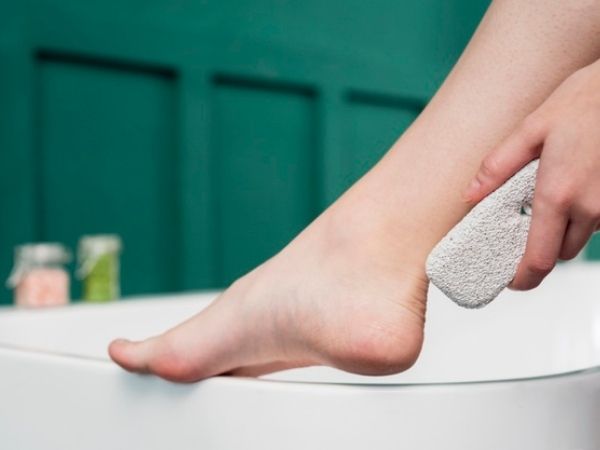 6 Benefits Of Using a Pumice Stone Makes Skin Soft and Smooth