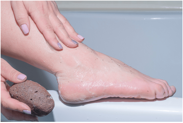6 Benefits Of Using a Pumice Stone Makes Skin Soft and Smooth