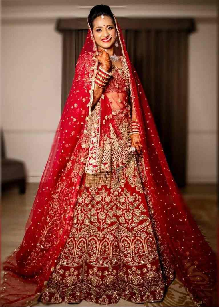 Latest Manish Malhotra Wedding Lehenga Price 2024