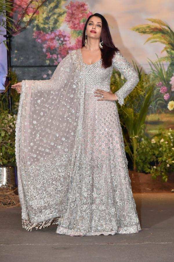 Latest White and Off White Lehengas for Bridal