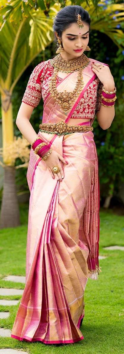 Dual tone sarees will bring colors to your engagement look