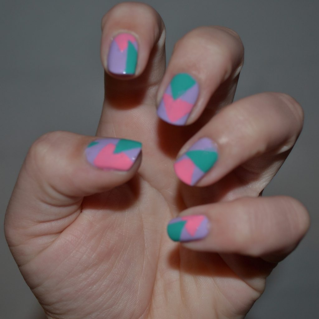 Triangle-Based Nails Art